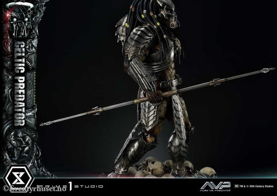 The Alien vs. Predator Museum Masterline Series Statue 1/3 Celtic Predator Bonus Ver. 95 cm Collectibles