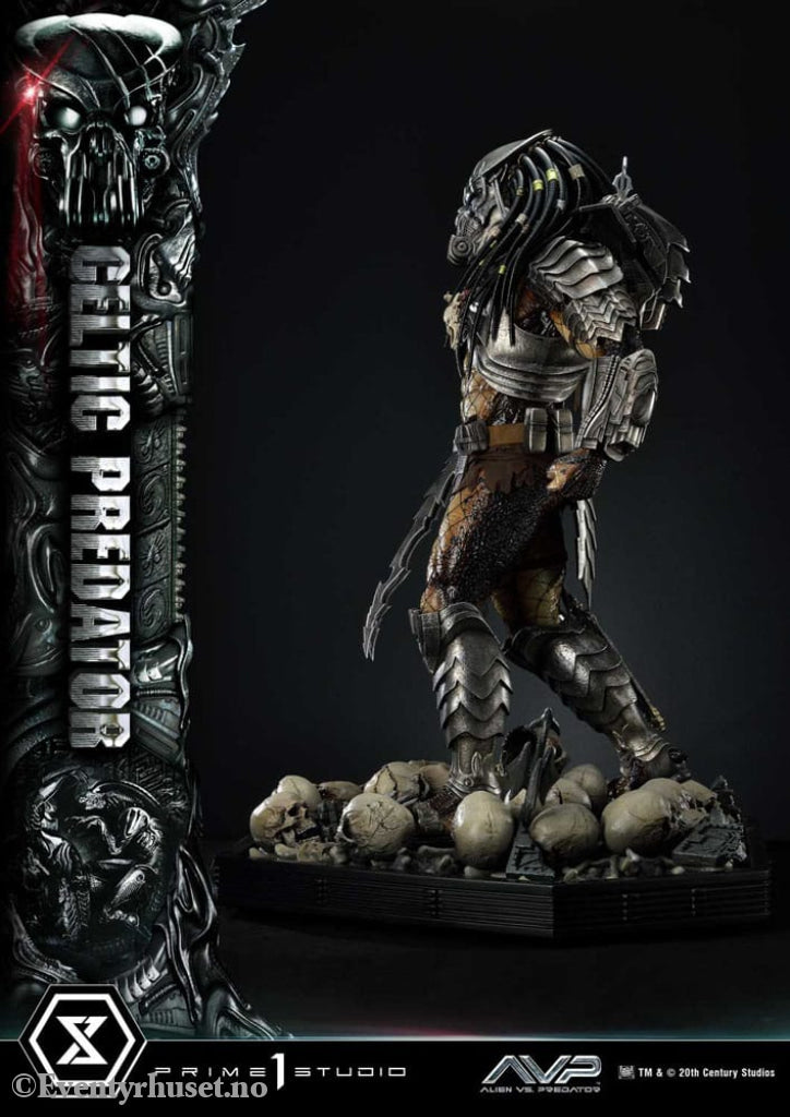 The Alien vs. Predator Museum Masterline Series Statue 1/3 Celtic Predator Bonus Ver. 95 cm Collectibles