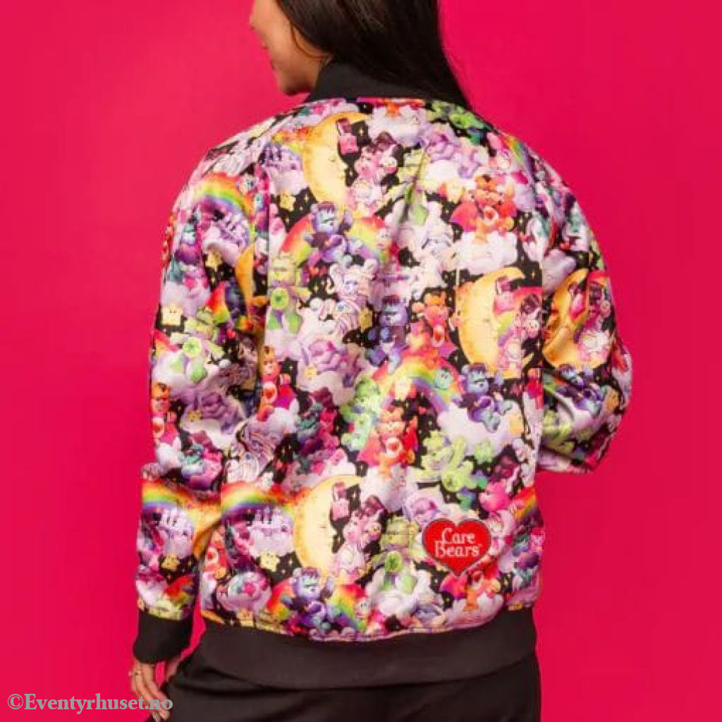 The Care Bears x Universal Monsters by Loungefly Bomber Jacket Unisex Barbie 65th Anniversary. Størrelse: Large. Ny