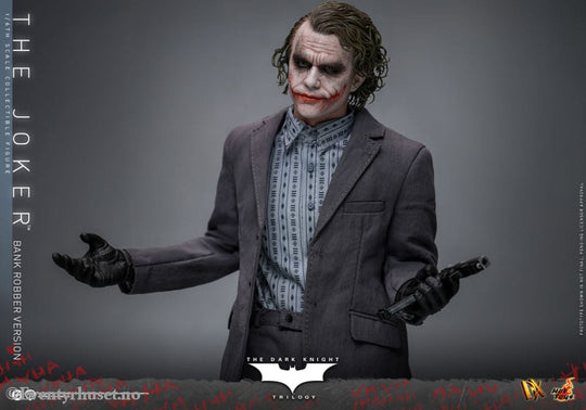 The Dark Knight DX Action Figure 1/6 The Joker (Bank Robber Version) 30 cm Toys