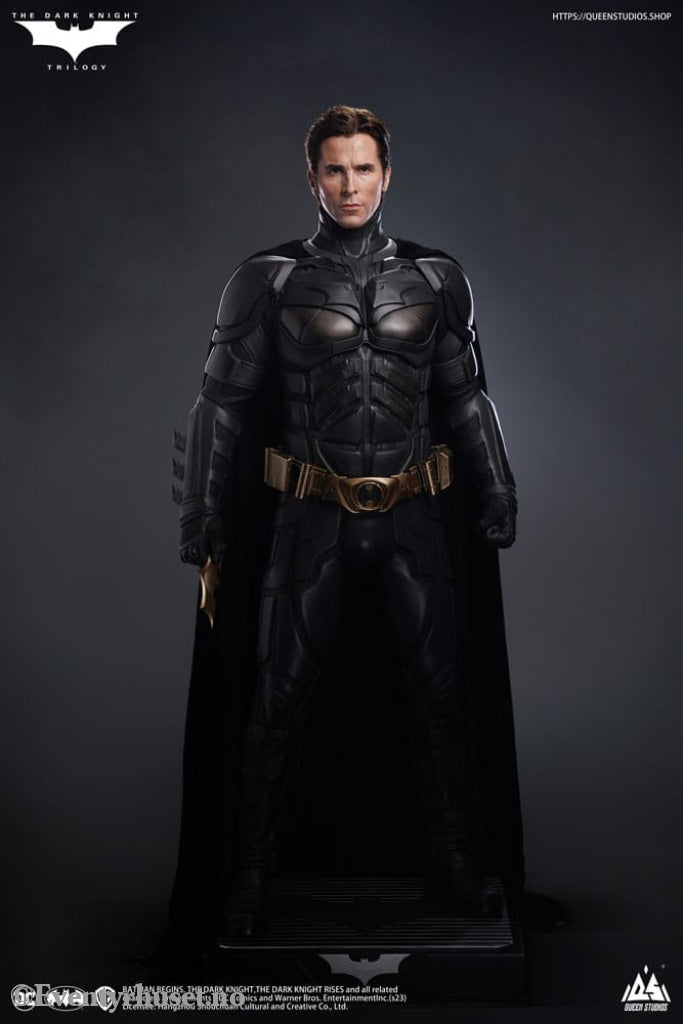 The Dark Knight Life-Size Statue Batman Deluxe Edition 207 cm Collectibles