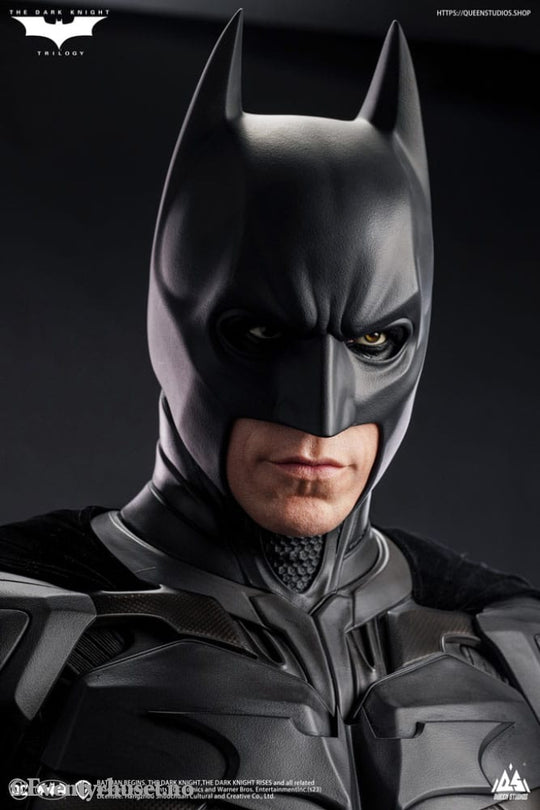 The Dark Knight Life-Size Statue Batman Deluxe Edition 207 cm Collectibles
