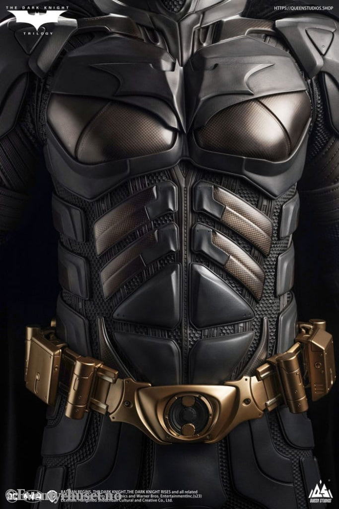 The Dark Knight Life-Size Statue Batman Deluxe Edition 207 cm Collectibles