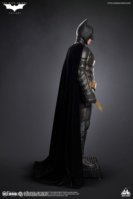 The Dark Knight Life-Size Statue Batman Deluxe Edition 207 cm Collectibles