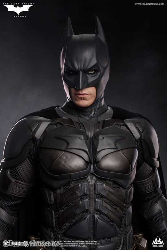 The Dark Knight Life-Size Statue Batman Deluxe Edition 207 cm Collectibles