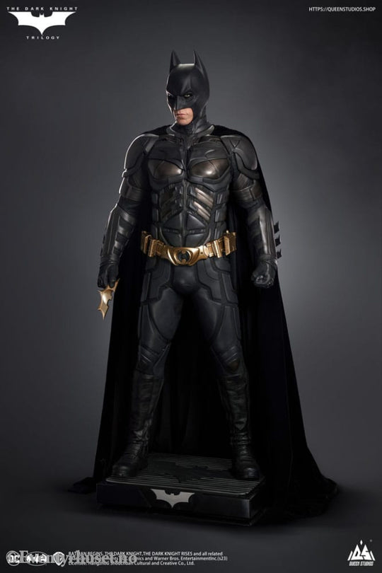The Dark Knight Life-Size Statue Batman Deluxe Edition 207 cm Collectibles