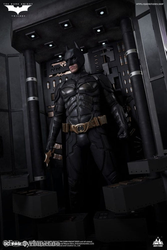 The Dark Knight Life-Size Statue Batman Ultimate Edition 207 cm Collectibles
