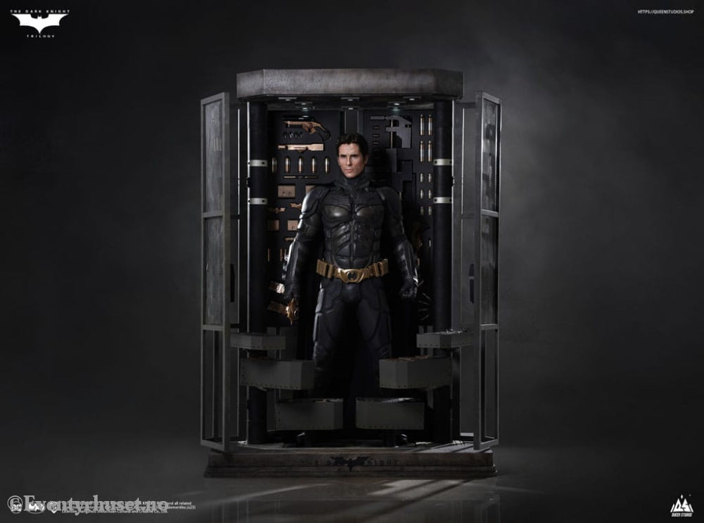 The Dark Knight Life-Size Statue Batman Ultimate Edition 207 cm Collectibles