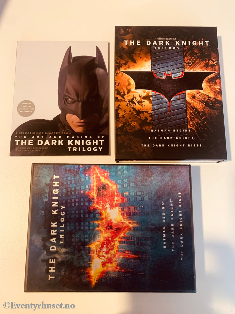 The Dark Knight Triology. Dvd Samleboks Med 3D Forside.