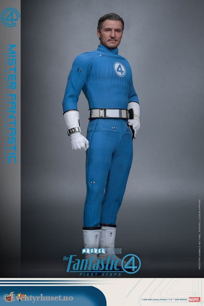 The Fantastic Four: First Steps Movie Masterpiece Action Figure 1/6 Mister Fantastic 30 cm Toys
