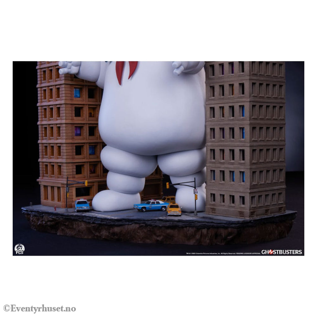 The Ghostbusters Diorama Statue Stay Puft Marshmallow Man Deluxe Edition 74 cm Collectibles