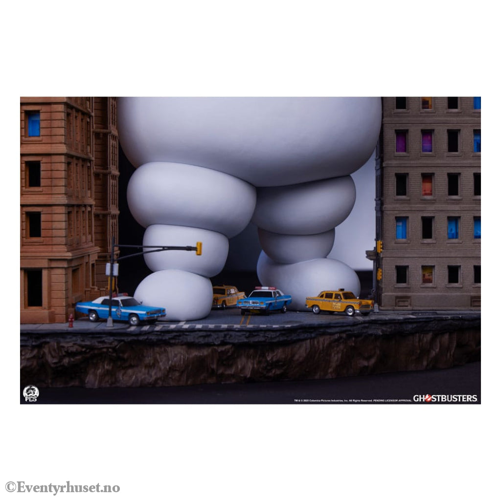 The Ghostbusters Diorama Statue Stay Puft Marshmallow Man Deluxe Edition 74 cm Collectibles