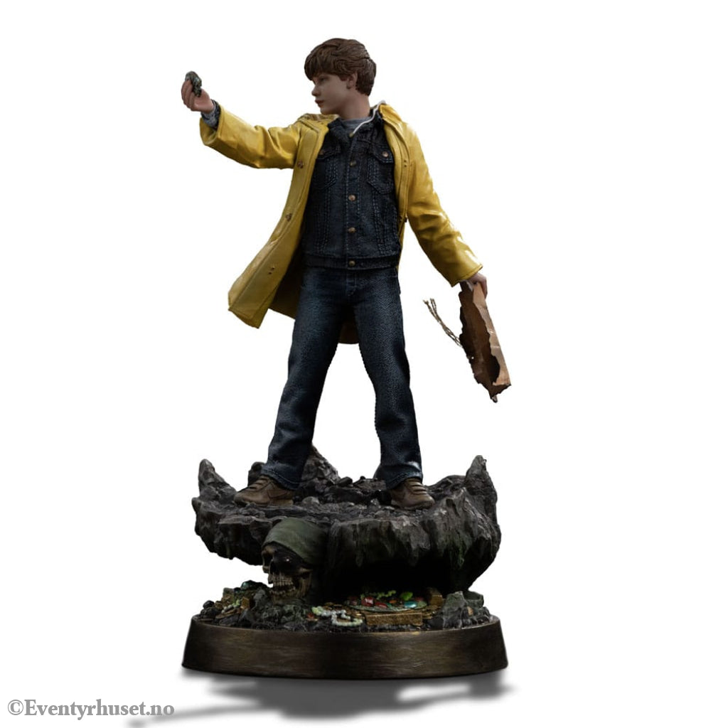 The Goonies Art Scale Statue 1/10 Mikey Walsh (40th anniversary) 21 cm Collectibles