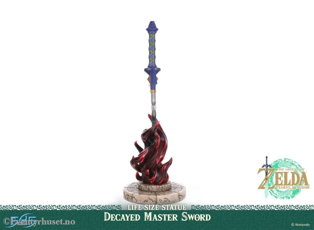 The Legend of Zelda: Tears of the Kingdom Life Size Statue 1/1 Decayed Master Sword 71 cm Collectibles