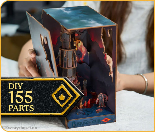 The Lord of the Rings Tiny Adventures Book Nook Mini Diorama Barad-Dûr 23 cm Toys