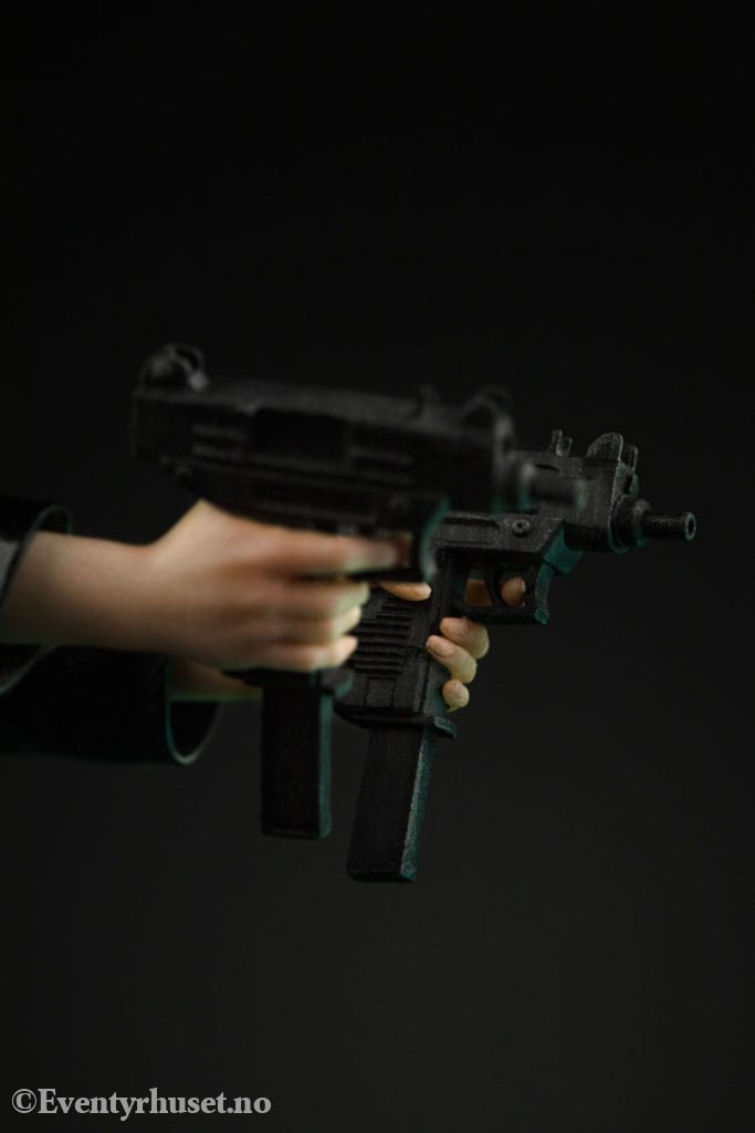 The Matrix Art Scale Statue 1/10 Trinity 22 cm Collectibles