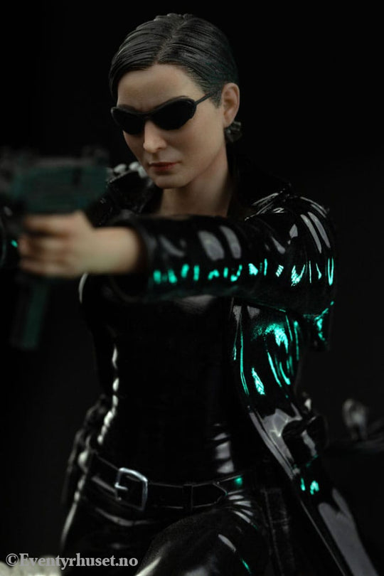 The Matrix Art Scale Statue 1/10 Trinity 22 cm Collectibles