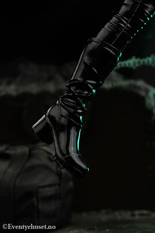 The Matrix Art Scale Statue 1/10 Trinity 22 cm Collectibles