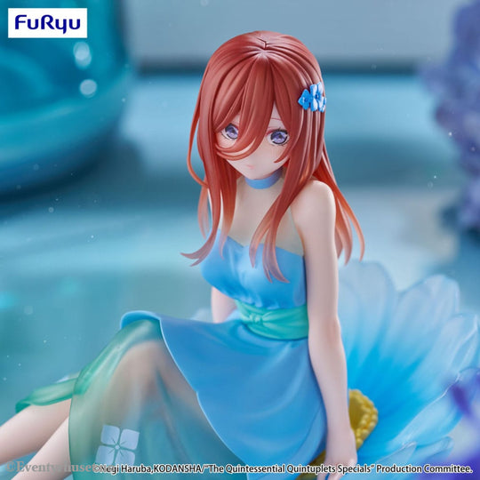 The Quintessential Quintuplets Specials Bloo-me! PVC Statue Nakano Miku 11 cm Manga & Anime