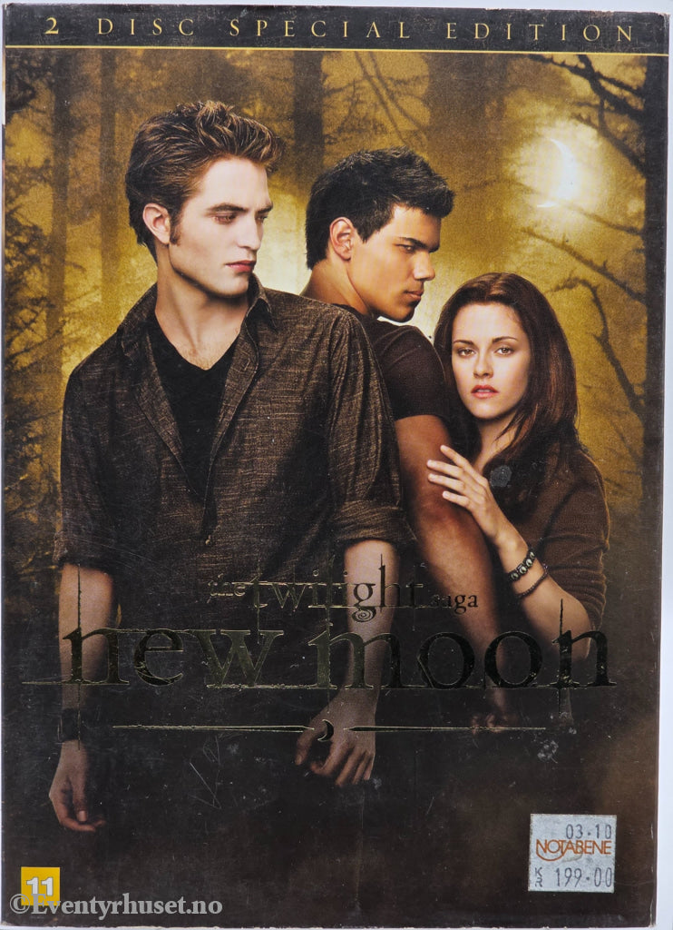 The Twilight Saga: New Moon (2009). DVD slipcase.