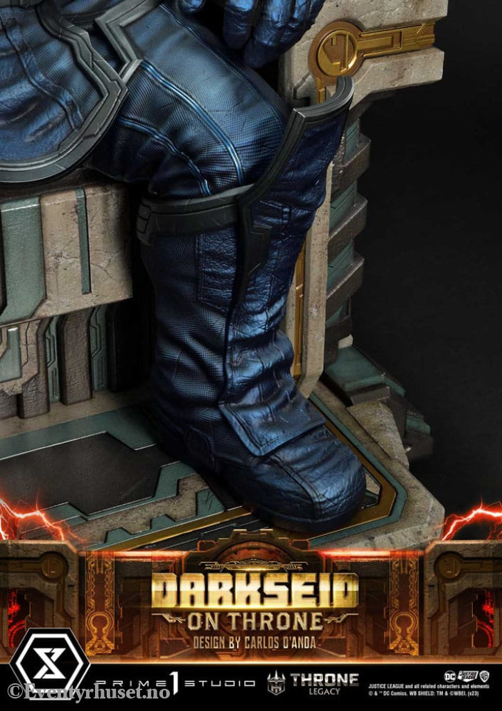 Throne Legacy Series Statue 1/4 Justice League (Comics) Darkseid on Throne Design by Carlos D’Anda Deluxe Bonus Version
