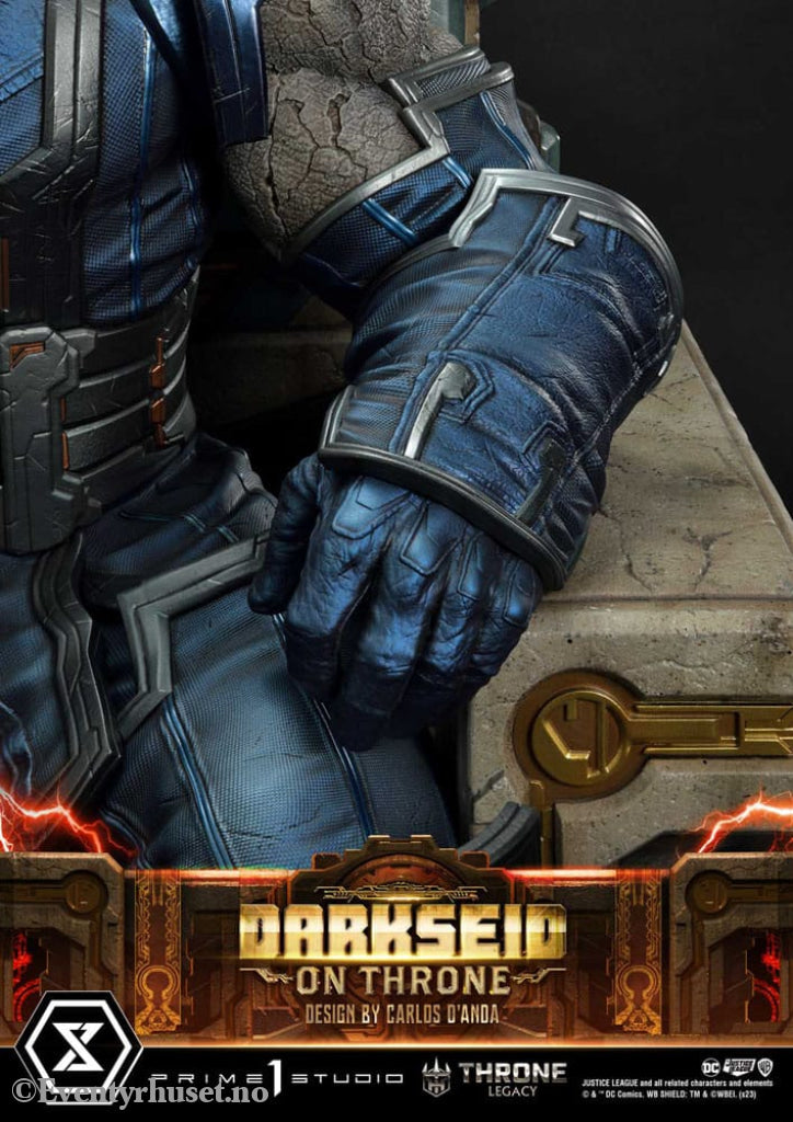 Throne Legacy Series Statue 1/4 Justice League (Comics) Darkseid on Throne Design by Carlos D’Anda Standard Version 65