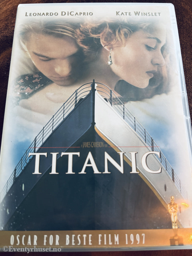 Titanic (1997). DVD.