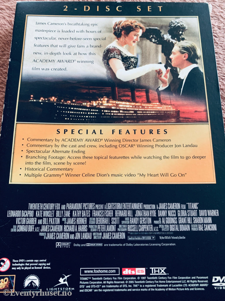 Titanic (1997). DVD slipcase.