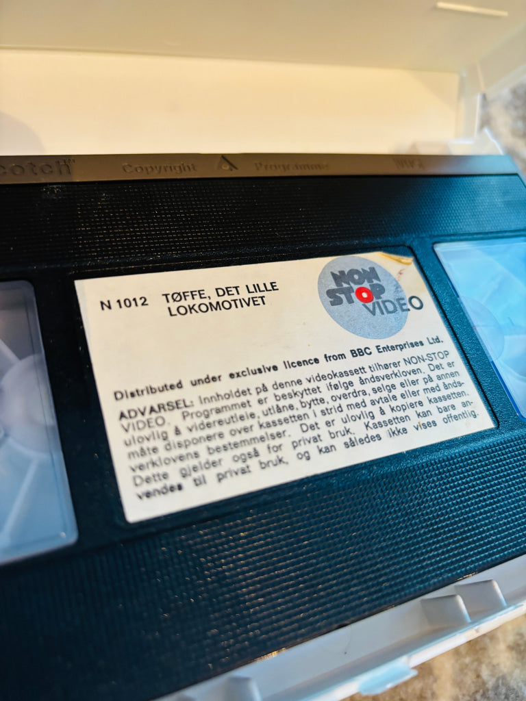 Tøffe - Det lille lokomotivet. VHS Big Box. VHS Big Box