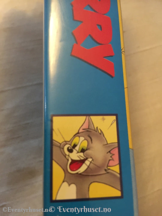 Tom & Jerry. 1996. Det Oser Av Katt. Vhs. Vhs