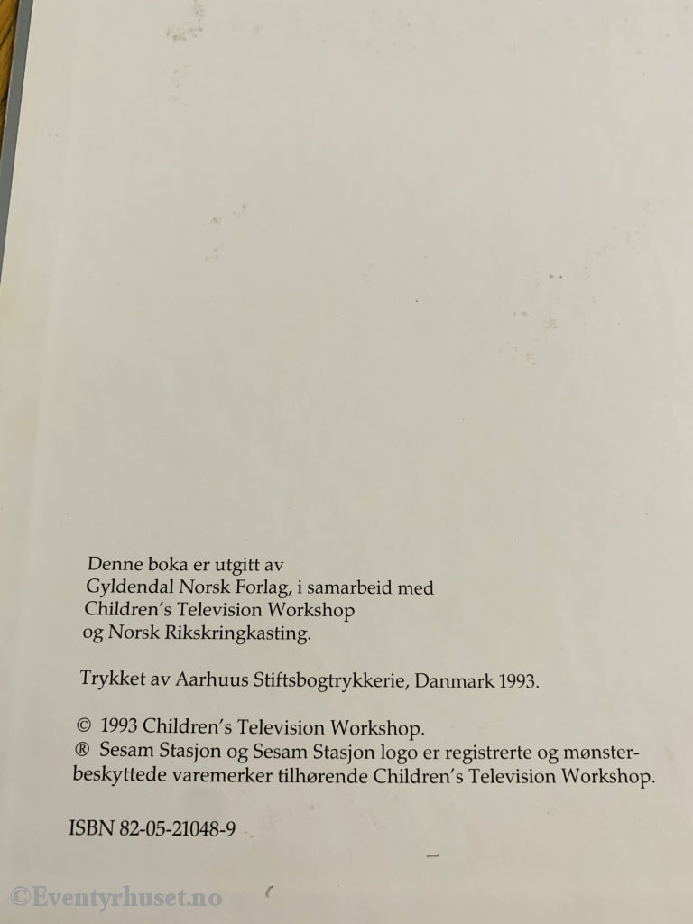 Tor Åge Bringsværd & Egil Nyhus. 1993. Max I Mekkeland (Sesam Stasjon). Fortelling