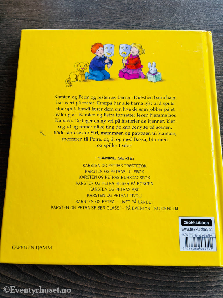 Tor Åge Bringsværd og Anne G. Holt – Karsten og Petra leker teater. Bok.