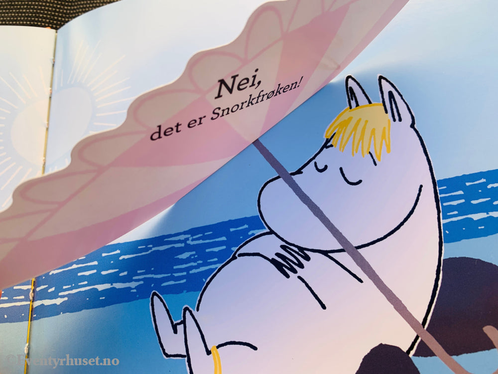 Tove Jansson. Mummitrollet leker gjemsel. Med klaffer. Fortelling