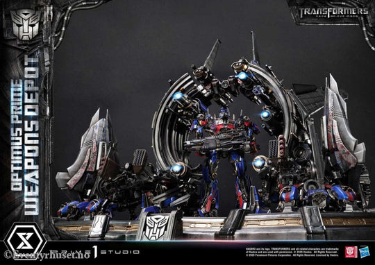Transformers: Dark of the Moon (Film) Museum Masterline Statue Optimus Prime Weapons Depot 127 cm Collectibles
