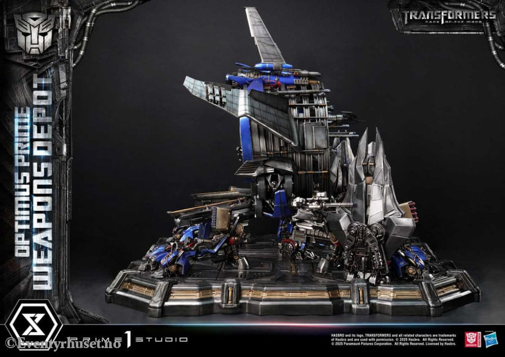 Transformers: Dark of the Moon (Film) Museum Masterline Statue Optimus Prime Weapons Depot 127 cm Collectibles