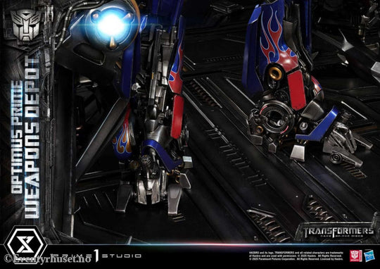 Transformers: Dark of the Moon (Film) Museum Masterline Statue Optimus Prime Weapons Depot 127 cm Collectibles