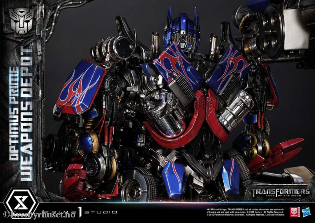 Transformers: Dark of the Moon (Film) Museum Masterline Statue Optimus Prime Weapons Depot 127 cm Collectibles