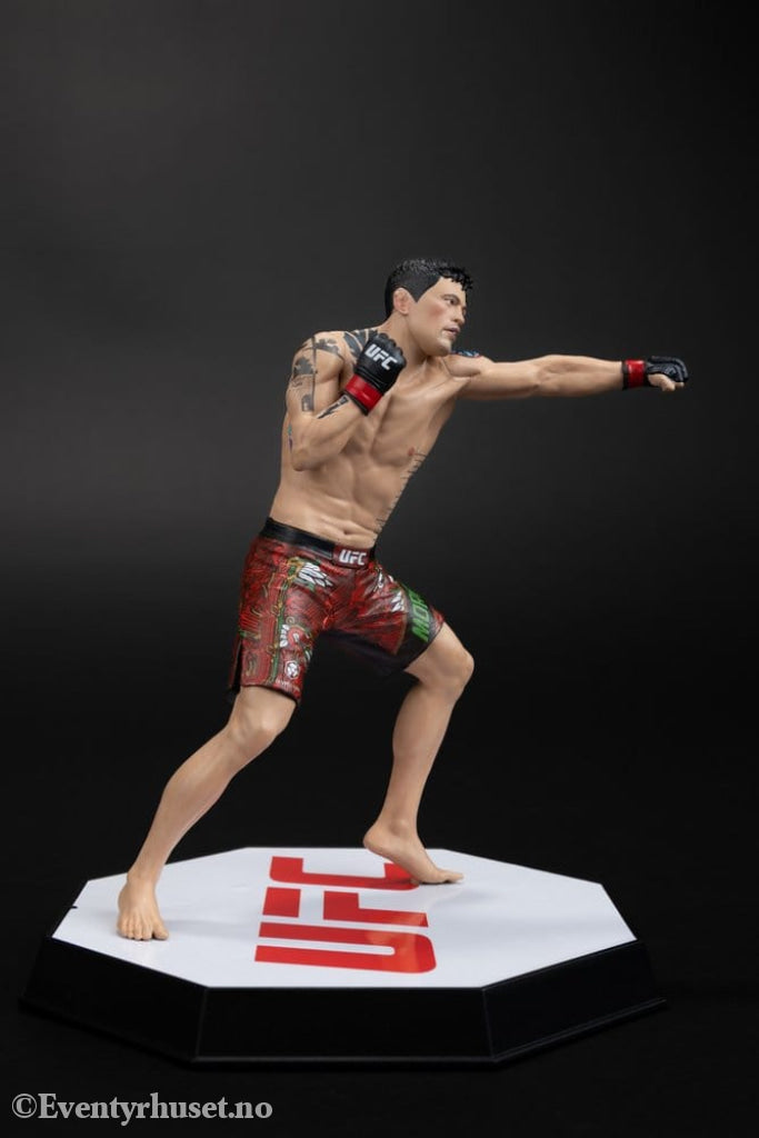 UFC Posed PVC Statue Brandon Moreno 16 cm Collectibles