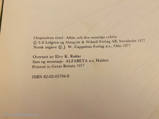 Ulf Lögren. 1977. Albin Og Den Snurrige Sykkelen. Fortelling
