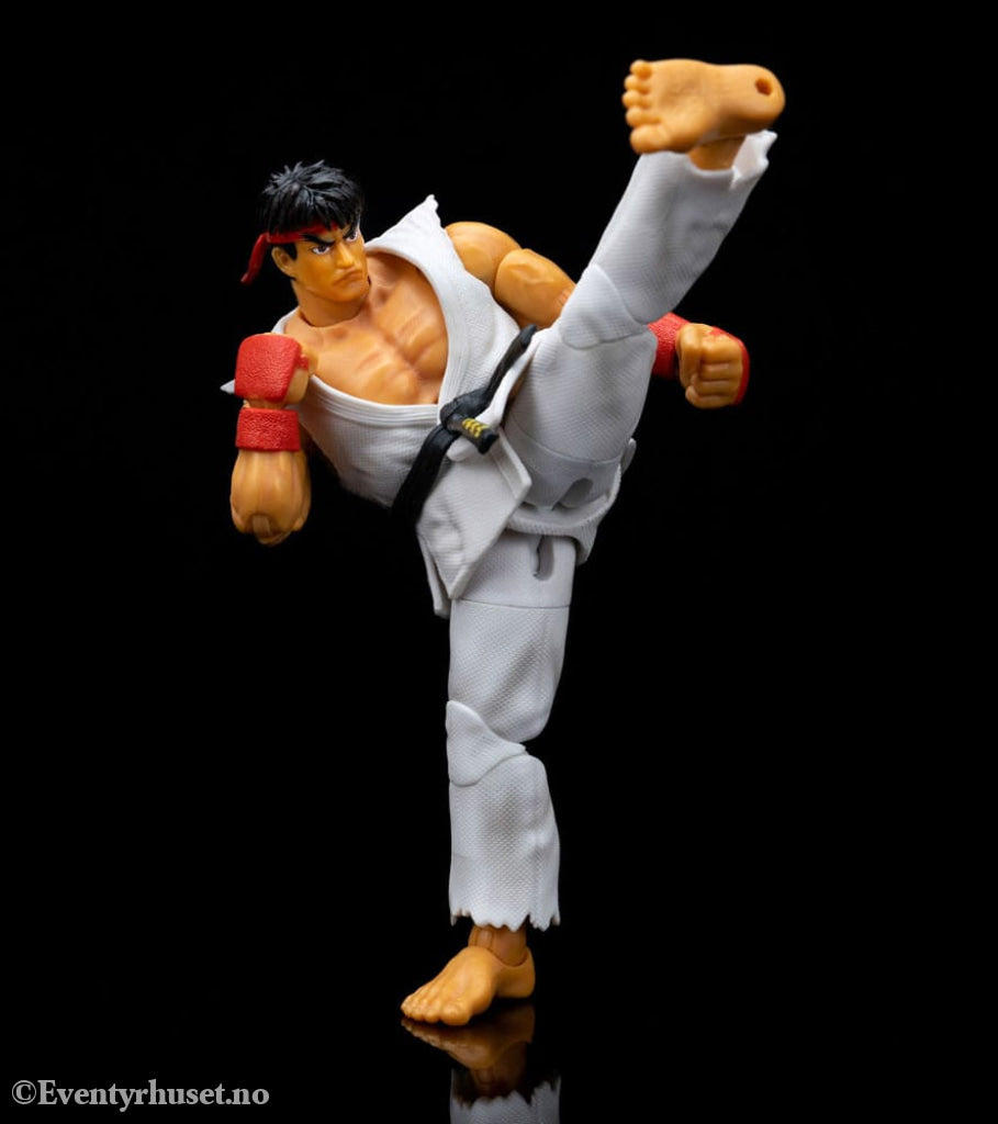 Ultra Street Fighter II: The Final Challengers Action Figure 1/12 Ryu 15 cm Toys