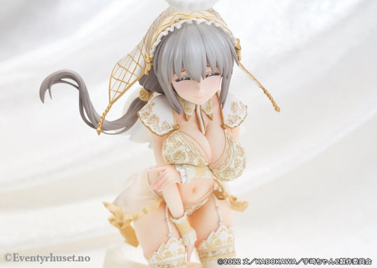 Uzaki-chan Wants to Hang Out! PVC Statue 1/7 Tsuki Uzaki Angel Ver. 19 cm Manga & Anime