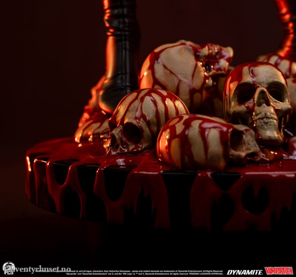 Vampirella Statue 1/2 Vampirella 112 cm Collectibles
