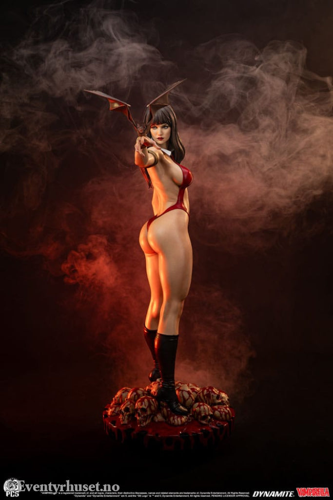 Vampirella Statue 1/2 Vampirella 112 cm Collectibles