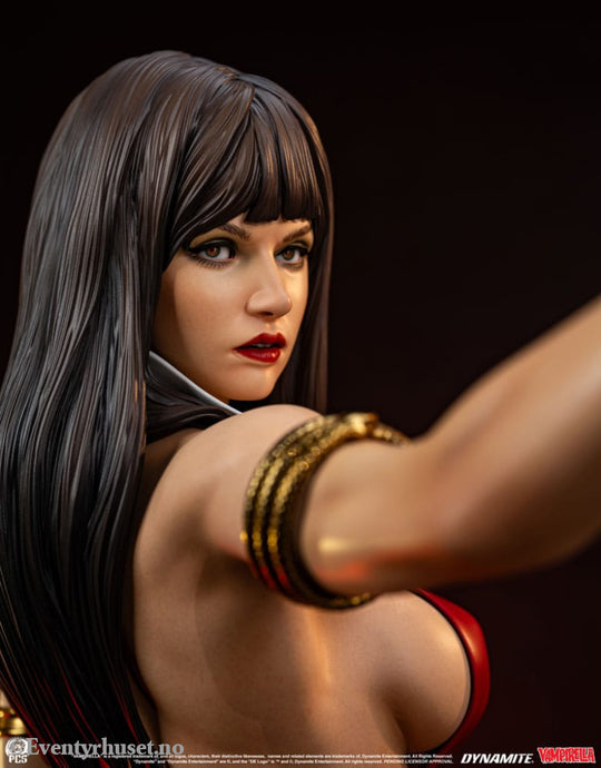 Vampirella Statue 1/2 Vampirella 112 cm Collectibles