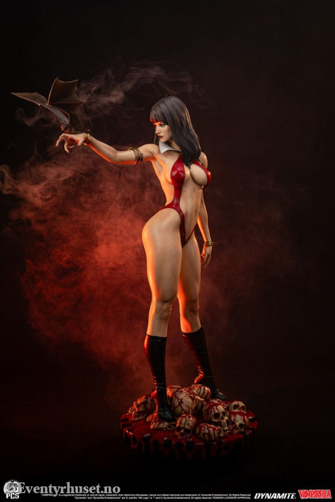 Vampirella Statue 1/2 Vampirella 112 cm Collectibles