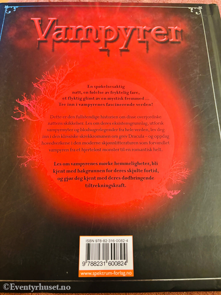 Vampyrer – Fortellingene, folketroen og fascinasjonen. Bok.