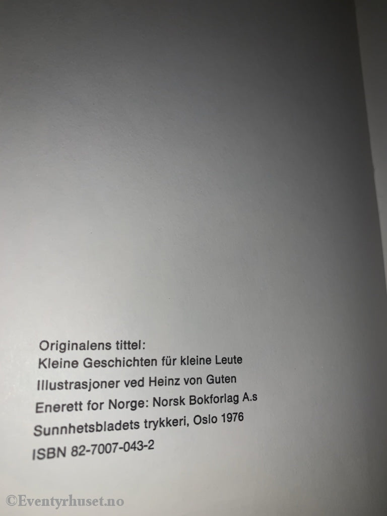 Vår Egen Lille Verden. 1976. Fortelling