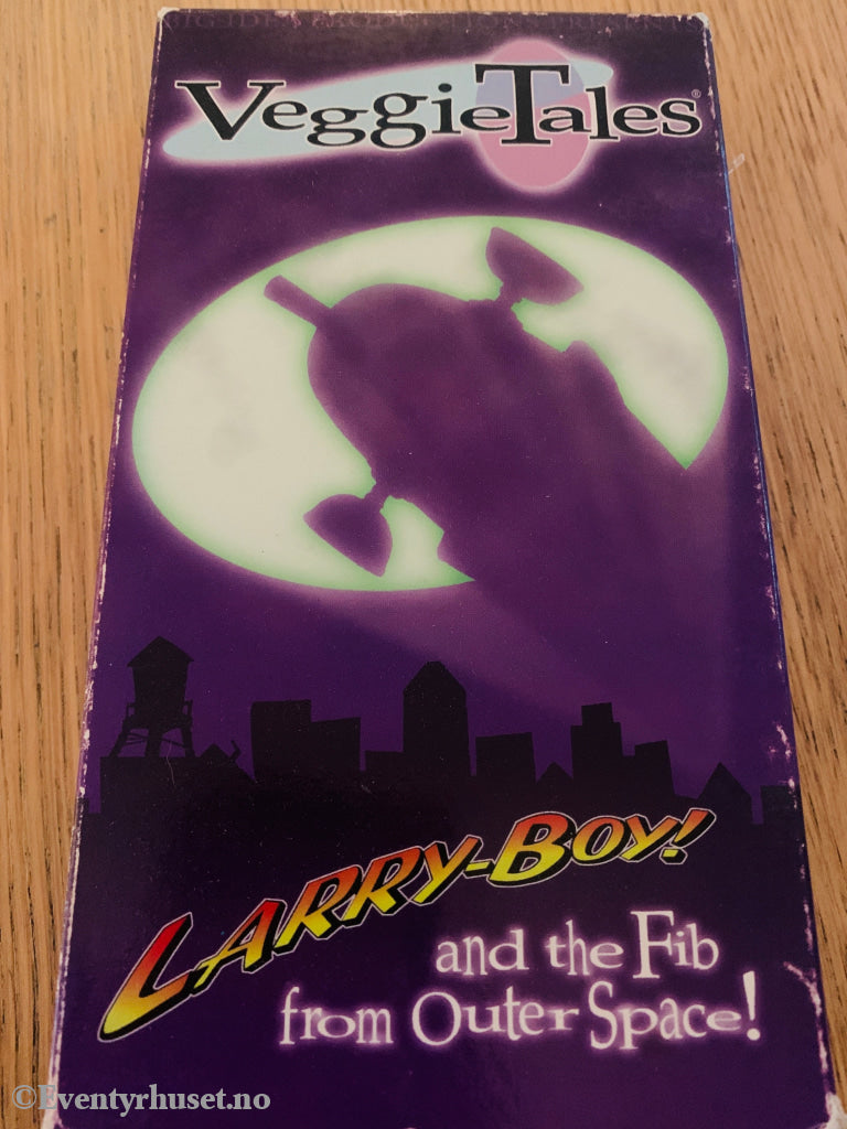VeggieTales: LarryBoy and the Fib from Outer Space! 1997 VHS.