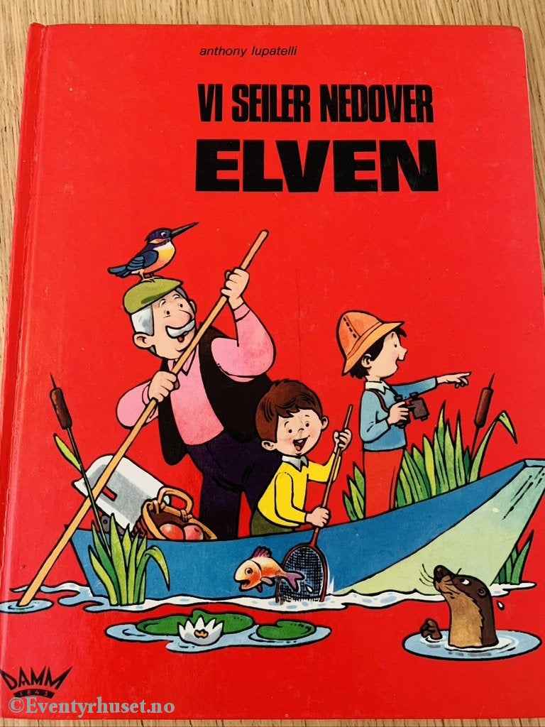 Vi Seiler Nedover Elven. 1974. Fortelling