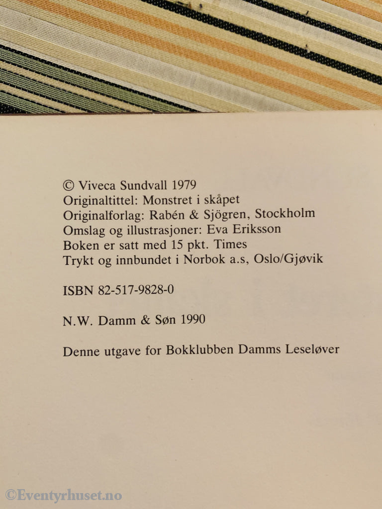 Viveca Sundvall & Eva Eriksson. 1979/90. Monsteret I Skapet. Fortelling